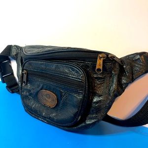 Elegance Black Leather Fanny Pack